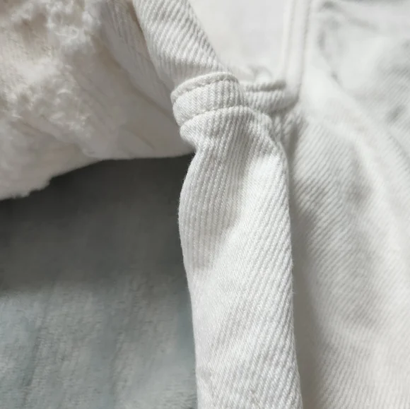 Nwot Textured Rip Cargo Style White Shorts - Picture 5 of 8